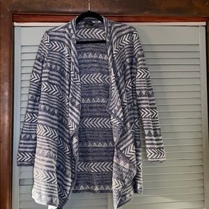 Lucky brand flowy cardigan!